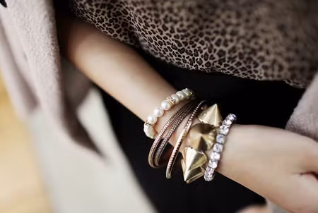 Xem thêm: Hoa tai xinh/Phụ kiện Evita Peroni /Phụ kiện Go Green