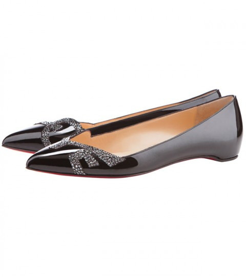 Những thiết kế giày bệt đế đỏ, với chất liệu da mềm giúp bạn vẫn sành điệu và sang trọng ngay cả khi diện kiểu giày này. Những thiết kế giày bệt đế đỏ, với chất liệu da mềm giúp bạn vẫn sành điệu và sang trọng ngay cả khi diện kiểu giày này.