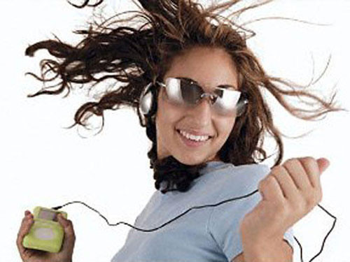 Nghe nhạc đem đến cho ta cảm giác sảng khoái tức thì Nghe nhạc đem đến cho ta cảm giác sảng khoái tức thì