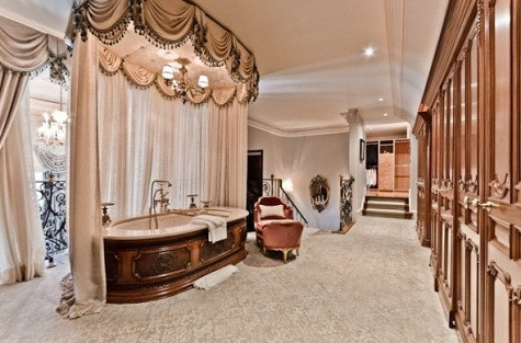 Celine Dion bán biệt thự Canada với 2.9300.000 USD. Đây là phòng tắm sang trọng trong ngôi biệt thự do nữ ca sĩ nổi tiếng này sở hữu. Celine Dion bán biệt thự Canada với 2.9300.000 USD. Đây là phòng tắm sang trọng trong ngôi biệt thự do nữ ca sĩ nổi tiếng này sở hữu.
