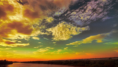 Hoàng hôn nhìn từ cầu Long Biên Hoàng hôn nhìn từ cầu Long Biên