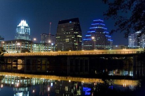 8. Austin-Round Rock-San Marcos, Texas Mức tăng trưởng 2012-2017: 1,0% Dân số: 1,800,000 Tỷ lệ thất nghiệp: 5,9% Giá nhà giảm: 1,5%