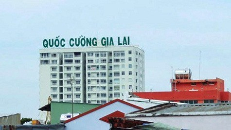 Ghi nhận lãi quý II song lũy kế 6 tháng, QCG vẫn lỗ 1,4 tỷ đồng. Tổng nợ vay ngân hàng giảm, song còn hơn 1.000 tỷ đồng. Trong cơ cấu tổng nợ hơn 3.000 tỷ đồng, nợ ngắn hạn gần gấp đôi nợ dài hạn, nguồn tin từ Dân Trí cho biết. Công ty cổ phần Quốc Cường Gia Lai (Mã HoSE: QCG) đã công bố báo cáo kết quả hoạt động kinh doanh hợp nhất và báo cáo tài chính hợp nhất quý II/2012. Ghi nhận lãi quý II song lũy kế 6 tháng, QCG vẫn lỗ 1,4 tỷ đồng. Tổng nợ vay ngân hàng giảm, song còn hơn 1.000 tỷ đồng. Trong cơ cấu tổng nợ hơn 3.000 tỷ đồng, nợ ngắn hạn gần gấp đôi nợ dài hạn, nguồn tin từ Dân Trí cho biết. Công ty cổ phần Quốc Cường Gia Lai (Mã HoSE: QCG) đã công bố báo cáo kết quả hoạt động kinh doanh hợp nhất và báo cáo tài chính hợp nhất quý II/2012.