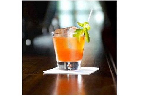 9. Mai Tai Giá: € 750 ($ 950) Khách sạn Merchant, Belfast, Ireland Đây được xem là thức uống đắt nhất tại Ireland. Nó bao gồm rượu Rum 17 năm tuổi J. Wray & Nephew, cạo nước đá, nước cốt chanh tươi, DeKuyper Orange Curacao Hà Lan và Garnier Pháp, nước xi-rô, và cuối cùng kẹo Syrup Trader Vic.