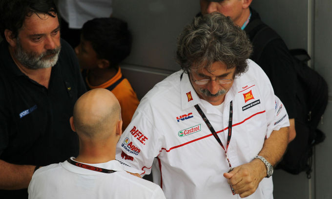 Thắp nến tưởng nhớ tay đua bạc phận Simoncelli ảnh 7