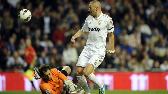 Kaka rực sáng trong ngày Real bắn hạ 'Tàu ngầm vàng' ảnh 9