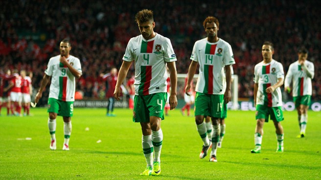 Ronaldo & Co gục ngã trước 'những chú lính chì dũng cảm' ảnh 11