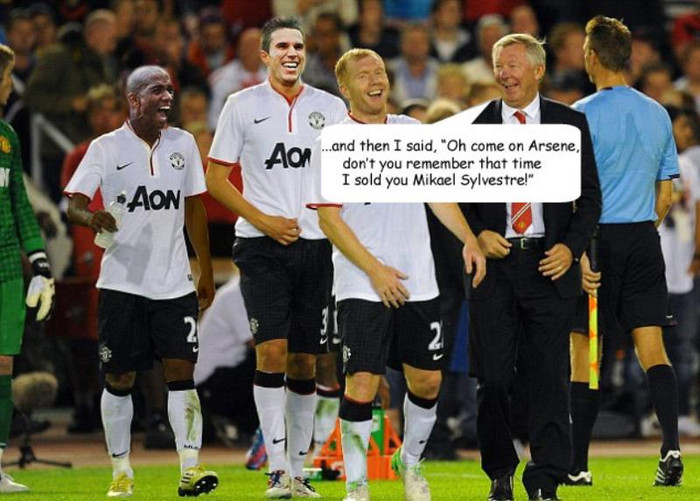 Ferguson: Và tôi đã nói với lão ấy rằng “Thôi nào Arsene, ông chẳng nhớ là tôi đã bán cho ông Mikael Silvestre đấy sao”.