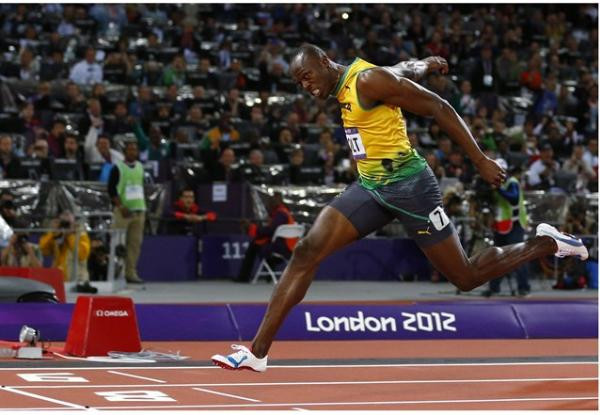 Còn Usain Bolt? Trong cuộc chạy 100m năm 2009 mà anh lập kỷ lục thế giới với 9 giây 58, Bolt đạt vận tốc tối đa 44,16 km/giờ. Còn Usain Bolt? Trong cuộc chạy 100m năm 2009 mà anh lập kỷ lục thế giới với 9 giây 58, Bolt đạt vận tốc tối đa 44,16 km/giờ.