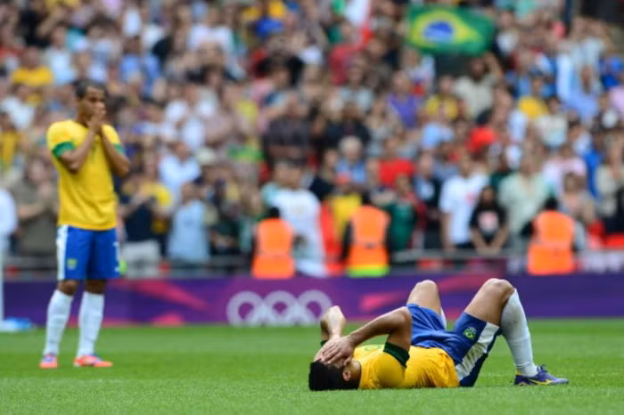 "Tấn công giúp bạn thắng một trận đấu, nhưng phòng ngự giúp bạn đoạt chức vô địch" - Dave Thorson. "Tấn công giúp bạn thắng một trận đấu, nhưng phòng ngự giúp bạn đoạt chức vô địch" - Dave Thorson.