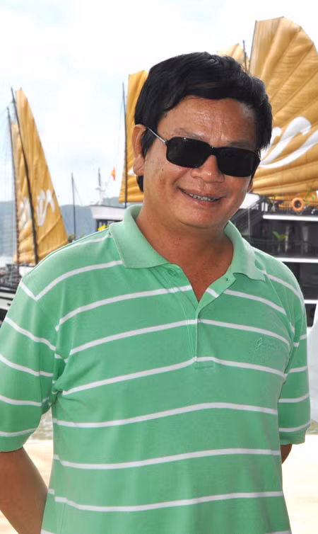 Chủ tịch Tuần Châu ủng hộ Khuyến học Quảng Ninh 10 tỷ đồng ảnh 1 Chủ tịch Tuần Châu ủng hộ Khuyến học Quảng Ninh 10 tỷ đồng ảnh 1