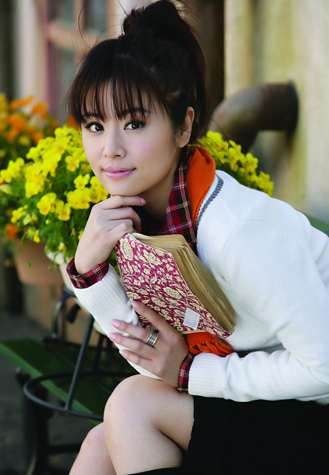 Lâm Tâm Như tham gia khá nhiều bộ phim và dành được những thành công nhất định như: Mỹ nhân tâm kế, Tiểu Bảo và Khang Hy, Trai Tài Gái Sắc... Năm 2011, Lâm Tâm Như cho ra đời tác phẩm đầu tay Khuynh Thế Hoàng Phi với vai trò là nhà sản xuất kiêm nữ diễn viên chính. Lâm Tâm Như tham gia khá nhiều bộ phim và dành được những thành công nhất định như: Mỹ nhân tâm kế, Tiểu Bảo và Khang Hy, Trai Tài Gái Sắc... Năm 2011, Lâm Tâm Như cho ra đời tác phẩm đầu tay Khuynh Thế Hoàng Phi với vai trò là nhà sản xuất kiêm nữ diễn viên chính.