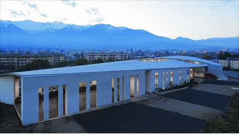 Trường Liceo Tecnico Profesional La Florida ở Santiago, Chile là một trong những thiết kế độc đáo được lựa chọn bởi Trung tâm Học tập hiệu quả của OECD. (Ảnh: Bộ Giáo dục Chile). Trường Liceo Tecnico Profesional La Florida ở Santiago, Chile là một trong những thiết kế độc đáo được lựa chọn bởi Trung tâm Học tập hiệu quả của OECD. (Ảnh: Bộ Giáo dục Chile).