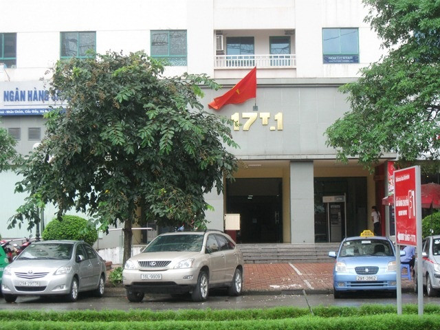 Tòa nhà 17T1 được thiết kế và xây dựng trên phương pháp truyền thống (kết cấu toàn khối sử dụng bê tông mác 350 đổ tại công trường). Tòa nhà 17T1 được thiết kế và xây dựng trên phương pháp truyền thống (kết cấu toàn khối sử dụng bê tông mác 350 đổ tại công trường).