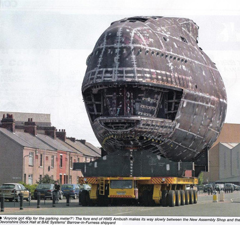 HMS Ambush lúc đang được chế tạo. HMS Ambush lúc đang được chế tạo.