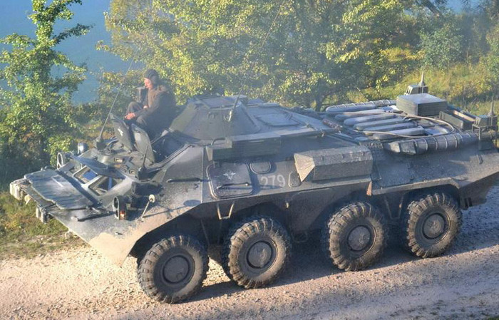 Lực lượng tăng thiết giáp Quân đội Ukraina tập trận. Lực lượng tăng thiết giáp Quân đội Ukraina tập trận.