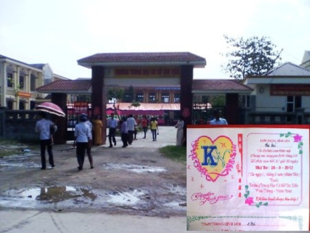 Ông Vũ Văn Chung - Trưởng phòng GD&ĐT Vĩnh Tường khẳng định, sẽ xem xét và đưa ra hình thức kỷ luật để làm gương đối với ông Vũ Viết Thắng - Hiệu trưởng Trường THCS Tân Tiến vì đã cho cán bộ địa chính xã mượn trường tổ chức đám cưới con. Ông Vũ Văn Chung - Trưởng phòng GD&ĐT Vĩnh Tường khẳng định, sẽ xem xét và đưa ra hình thức kỷ luật để làm gương đối với ông Vũ Viết Thắng - Hiệu trưởng Trường THCS Tân Tiến vì đã cho cán bộ địa chính xã mượn trường tổ chức đám cưới con.