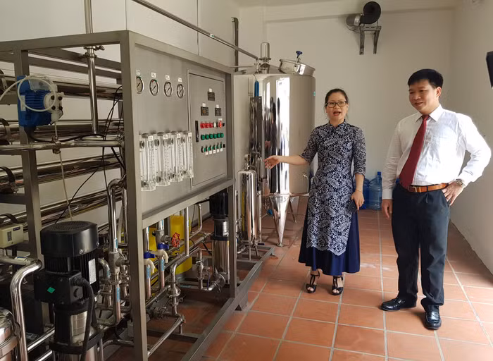 Hệ thống máy móc hiện đại, chuyên nghiệp trong các khâu sản xuất đạt GMP của Công ty Cổ phần Dược phẩm Gia Nguyễn. Ảnh: Minh Chí.