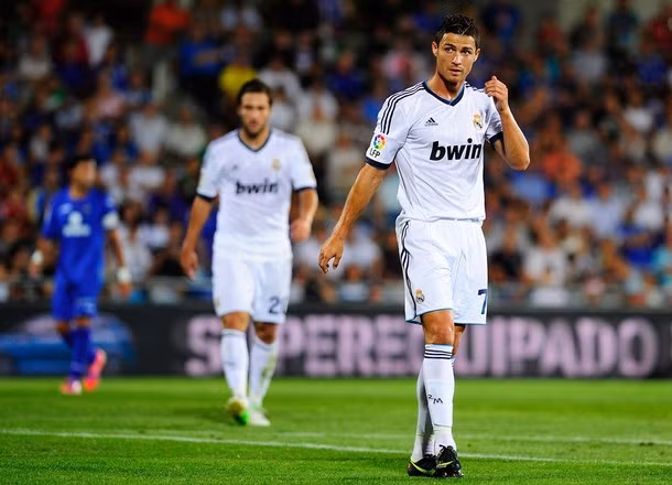 Nỗi buồn thua trận của Ronaldo.