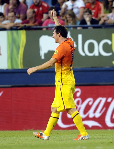 Nhưng khác Ronaldo, Messi biết tỏa sáng đúng lúc.