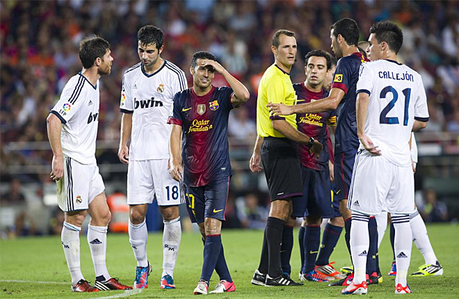 Trận đấu bắt đầu diễn ra căng thẳng. Trận đấu bắt đầu diễn ra căng thẳng.