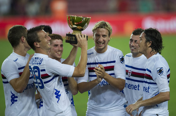 Nhưng cúp Gamper vẫn thuộc về đội khách. Nhưng cúp Gamper vẫn thuộc về đội khách.