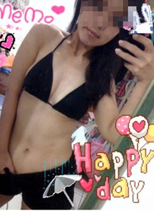 Gần đây nhất, ngày 5/9 vừa qua, một nữ giáo viên tiểu học ở Đài Loan đã khiến nền giáo dục nước này cũng như teen ở các nước châu Á “chao đảo” khi vô tư chụp và đăng tải những bức ảnh “nóng” của mình lên blog cá nhân. Vẻ đẹp xuân thì của Á khôi Hoàng Anh Thư Dàn hot girl "đình đám" hội tụ Imiss Thăng Long 2012 Hotgirl Mai Chi - Nữ sinh Việt duyên dáng trên đất Nga