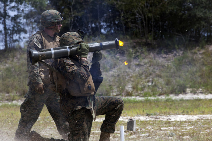 Las Vegas, Nevada (6/9): Binh lính thuộc Tiểu đoàn 2, Trung đoàn 23, Thủy quân Lục chiến huấn luyện bắn tên lửa chống tăng AT-4 trong cuộc diễn tập UNITAS 2012 với các nước Mỹ Latinh BrazilChile, Colombia, Ecuador, Mexico, Paraguay, Peru, Uruguay và Canada.