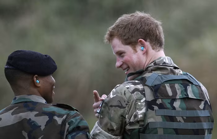 Hoàng tử nước Anh đang trong chuyến đi vòng quanh các nước ở khu vực Caribbe để kỷ niệm 60 năm trị vì vương quốc Anh của Nữ hoàng Elizabeth II.