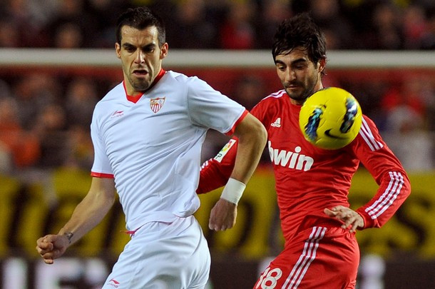 Nên sự nỗ lực của Negredo chẳng mang nhiều ý nghĩa. Nên sự nỗ lực của Negredo chẳng mang nhiều ý nghĩa.