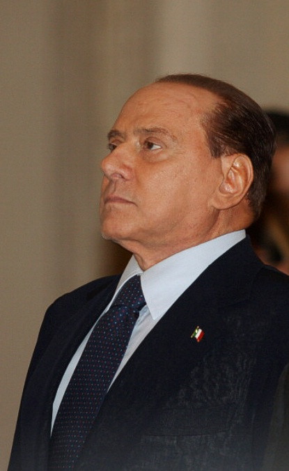 AC Milan đã được giải cứu vào năm 1986 khi nó đứng bên bờ vực phá sản, và chính là Silvio Berlusconi đã cứu Milan. Kể từ đó, đội bóng này có một giai đoạn lịch sử thành công nhất với những chức vô địch quốc gia lẫn châu lục. AC Milan đã được giải cứu vào năm 1986 khi nó đứng bên bờ vực phá sản, và chính là Silvio Berlusconi đã cứu Milan. Kể từ đó, đội bóng này có một giai đoạn lịch sử thành công nhất với những chức vô địch quốc gia lẫn châu lục.