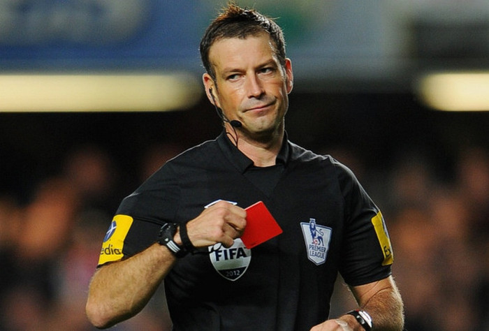 Đã hơn 2 ngày trôi qua kể từ sau trận đấu đầy tranh cãi tại Stamford Bridge, và chúng ta đều đã biết những tình huống đã diễn ra cũng như dư âm của nó như thế nào. Theo lẽ thường, phản ứng ban đầu rất dễ mang tính cảm xúc chứ không thực sự chính xác, do đó ta hãy nên xem kỹ lại từng video, nhìn kỹ lại từng bức ảnh để thấy được rốt cuộc ông trọng tài Mark Clattenburg và các cộng sự đã sai hay đúng trong tất cả các quyết định trong hiệp 2 trận đấu này.