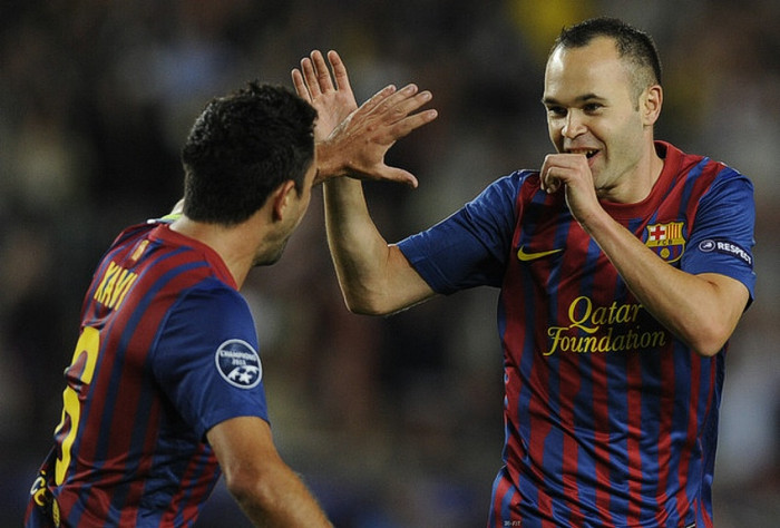 Tiền vệ kiến thiết đang ngày càng trở nên quan trọng trong bóng đá hiện đại. Tiền đạo có thể ghi nhiều bàn thắng, nhưng những con số ấn tượng đó không thể có nếu không có một bộ óc xuất sắc ở đằng sau trợ giúp. Phong cách chơi bóng rất khác nhau ở mỗi quốc gia, nhưng ở đâu cũng luôn có những người rất sáng tạo trên sân và biết cách làm đồng đội mình chơi tốt hơn. Vậy những quốc gia nào tạo ra những “số 10” nhiều nhất? Tiền vệ kiến thiết đang ngày càng trở nên quan trọng trong bóng đá hiện đại. Tiền đạo có thể ghi nhiều bàn thắng, nhưng những con số ấn tượng đó không thể có nếu không có một bộ óc xuất sắc ở đằng sau trợ giúp. Phong cách chơi bóng rất khác nhau ở mỗi quốc gia, nhưng ở đâu cũng luôn có những người rất sáng tạo trên sân và biết cách làm đồng đội mình chơi tốt hơn. Vậy những quốc gia nào tạo ra những “số 10” nhiều nhất?