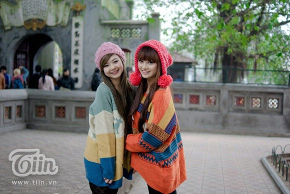 Hai miss teen xinh lung linh trong bộ ảnh mớiNằm trong top 4 miss teen tài năng, cô búp bê dễ thương Kim Cương sở hữu giọng hát cao vút. Trong thời gian tới, Kim Cương có nhiều dự định cho riêng mình, và cô bạn đang cố gắng hết sức để hoàn thành những dự định đó. Chúc cho miss teen Kim Cương sẽ thành công hơn nữa nhé! Hai miss teen xinh lung linh trong bộ ảnh mớiNằm trong top 4 miss teen tài năng, cô búp bê dễ thương Kim Cương sở hữu giọng hát cao vút. Trong thời gian tới, Kim Cương có nhiều dự định cho riêng mình, và cô bạn đang cố gắng hết sức để hoàn thành những dự định đó. Chúc cho miss teen Kim Cương sẽ thành công hơn nữa nhé!