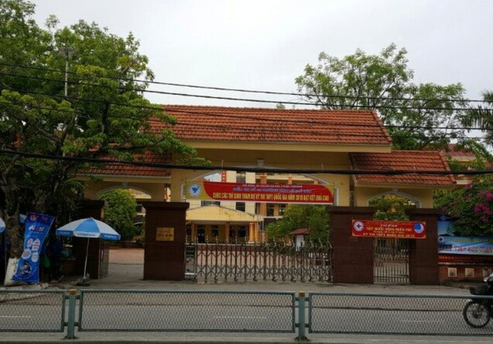 Trường THPT Lê Qúy Đôn, TP. Thái Bình, tỉnh Thái Bình, nơi con em của các phụ huynh có đơn tố cáo đang theo học (Ảnh MC) Trường THPT Lê Qúy Đôn, TP. Thái Bình, tỉnh Thái Bình, nơi con em của các phụ huynh có đơn tố cáo đang theo học (Ảnh MC)