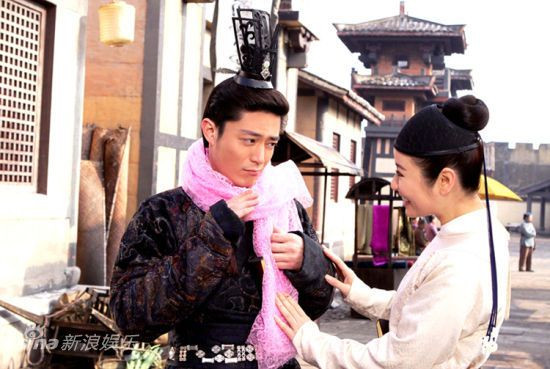 Cả hai tỏ ra rất thân thiết Cả hai tỏ ra rất thân thiết