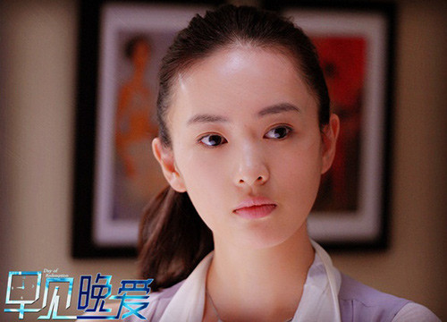 "Tiêu Chương Tử Di" xinh đẹp ở mọi góc quay