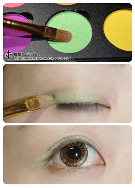 Rồi chọn nền mắt màu xanh lá cây. Chú ý không đánh quá sát hốc mắt, và đánh kéo dài ra tận đuôi mắt. Rồi chọn nền mắt màu xanh lá cây. Chú ý không đánh quá sát hốc mắt, và đánh kéo dài ra tận đuôi mắt.