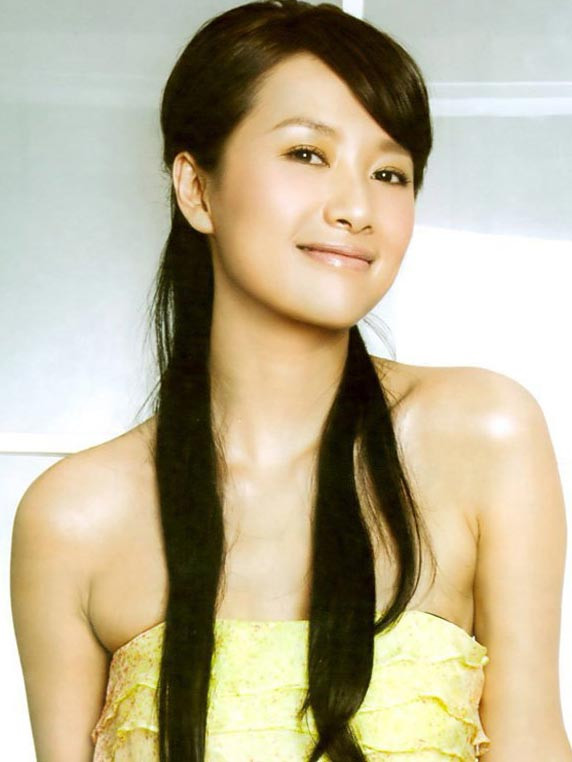 Giảm béo không có nghĩa là nhịn ăn, cách tốt nhất là không nên ăn quá no, chỉ tầm 7 đến 8 phần no là đủ, không ăn nhiều thịt, nên ăn cá và tôm. Mỗi ngày vận động 10 phút để đảm bảo cơ thể vẫn khỏe mạnh trong quá trình giảm béo. Xem thêm: Phạm Băng Băng "khuân" tứ đại mỹ nữ Trung Hoa lên thảm đỏ Cannes