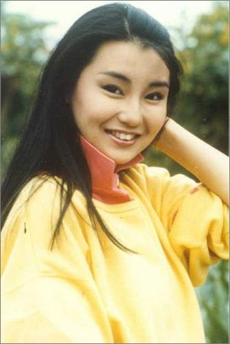 Sắc đẹp chính là điểm mạnh của cô, bắt đầu vào nghề với những vai diễn các cô gái xinh đẹp và không đòi hỏi cao về kĩ năng diễn xuất. Ảnh: Baidu Xem thêm: Cơn sốt 'thiên sứ' 9X: Vẻ đẹp hiện đại hớp hồn phái mạnh Sắc đẹp chính là điểm mạnh của cô, bắt đầu vào nghề với những vai diễn các cô gái xinh đẹp và không đòi hỏi cao về kĩ năng diễn xuất. Ảnh: Baidu Xem thêm: Cơn sốt 'thiên sứ' 9X: Vẻ đẹp hiện đại hớp hồn phái mạnh