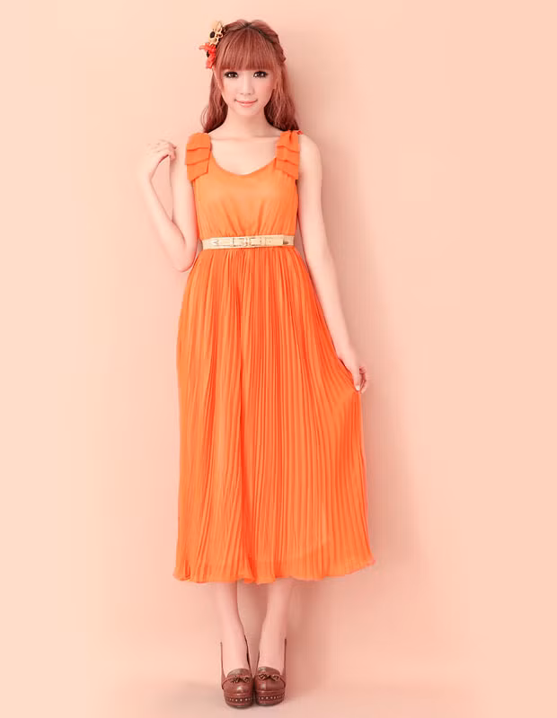 Váy dài hiện đại phù hợp cho những buổi dã ngoại. Xem thêm: 101 kiểu thời trang 'bước ra từ phòng ngủ' của Sao