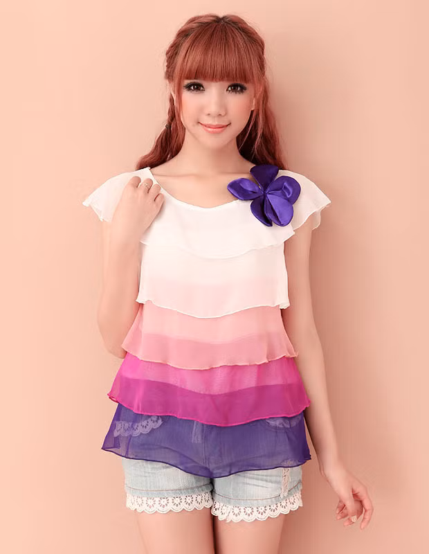 Không quá cầy kỳ từ kiểu tóc đến trang phục, nhưng sự kết hợp hoàn hảo từ áo váy đến quần soóc vẫn khiến bạn đẹp hơn. Xem thêm: 101 kiểu thời trang 'bước ra từ phòng ngủ' của Sao