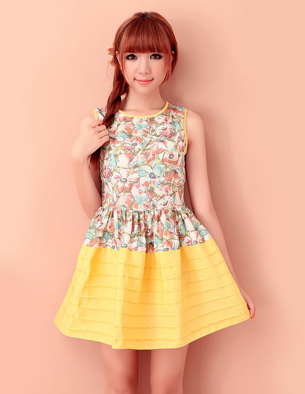 Váy tay trần "khoe" được bờ vai thon của bạn. Xem thêm: 101 kiểu thời trang 'bước ra từ phòng ngủ' của Sao Váy tay trần "khoe" được bờ vai thon của bạn. Xem thêm: 101 kiểu thời trang 'bước ra từ phòng ngủ' của Sao