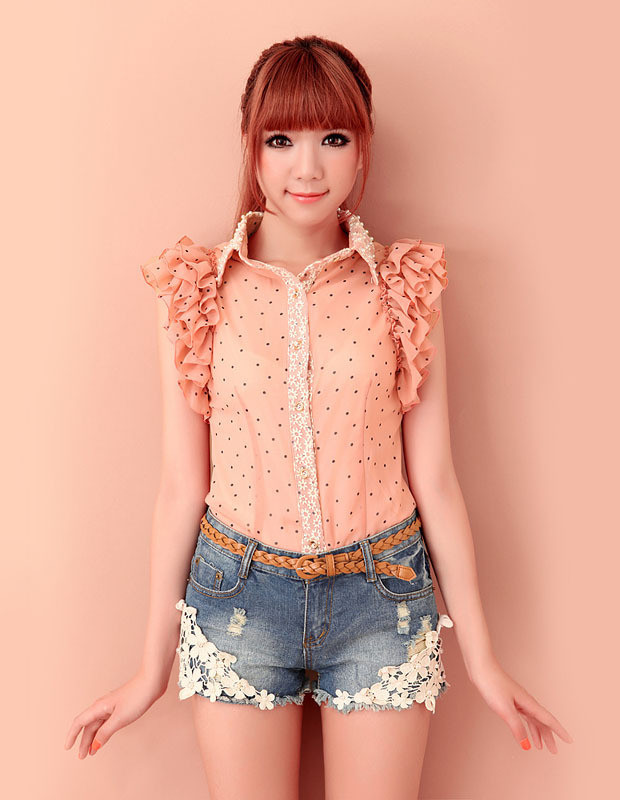 Tóc đuôi ngựa cùng với phong cách trẻ trung hiện đại mang đến hình ảnh một cô gái năng động. Xem thêm: 101 kiểu thời trang 'bước ra từ phòng ngủ' của Sao Tóc đuôi ngựa cùng với phong cách trẻ trung hiện đại mang đến hình ảnh một cô gái năng động. Xem thêm: 101 kiểu thời trang 'bước ra từ phòng ngủ' của Sao