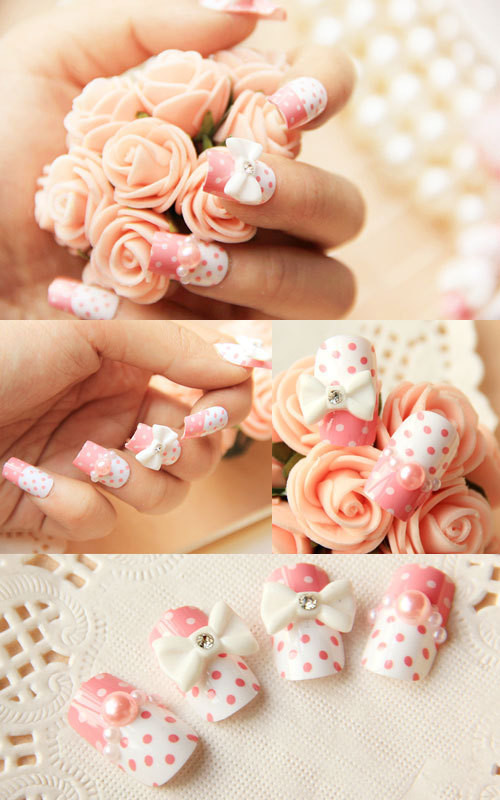 Sự kết hợp hài hòa giữa nền hồng chấm bi trắng và nền trắng chấm bi hồng đã đánh mất sự đơn giản của hình chấm bi. Xem thêm: Ngày cưới, bạn nên sơn móng tay thế nào? Sự kết hợp hài hòa giữa nền hồng chấm bi trắng và nền trắng chấm bi hồng đã đánh mất sự đơn giản của hình chấm bi. Xem thêm: Ngày cưới, bạn nên sơn móng tay thế nào?