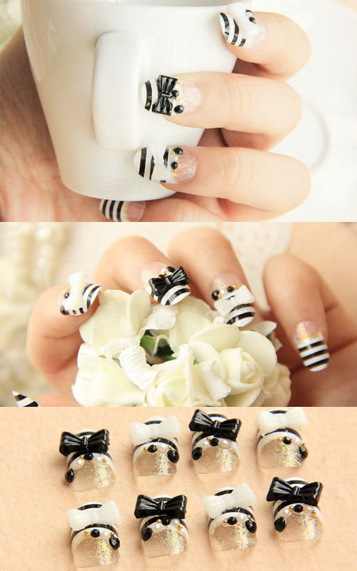 Hai màu đen trắng kết hợp tinh tế tạo nên vô vàn hình thù đặc trưng. Xem thêm: Ngày cưới, bạn nên sơn móng tay thế nào? Hai màu đen trắng kết hợp tinh tế tạo nên vô vàn hình thù đặc trưng. Xem thêm: Ngày cưới, bạn nên sơn móng tay thế nào?