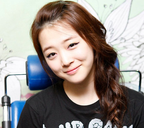 Càng lớn vẻ đẹp của cô càng sắc sảo hơn, cuốn hút hơn. Xem thêm: Cận cảnh: Sao Hàn "thăng hạng nhan sắc" nhờ trang điểm và phẫu thuật Càng lớn vẻ đẹp của cô càng sắc sảo hơn, cuốn hút hơn. Xem thêm: Cận cảnh: Sao Hàn "thăng hạng nhan sắc" nhờ trang điểm và phẫu thuật