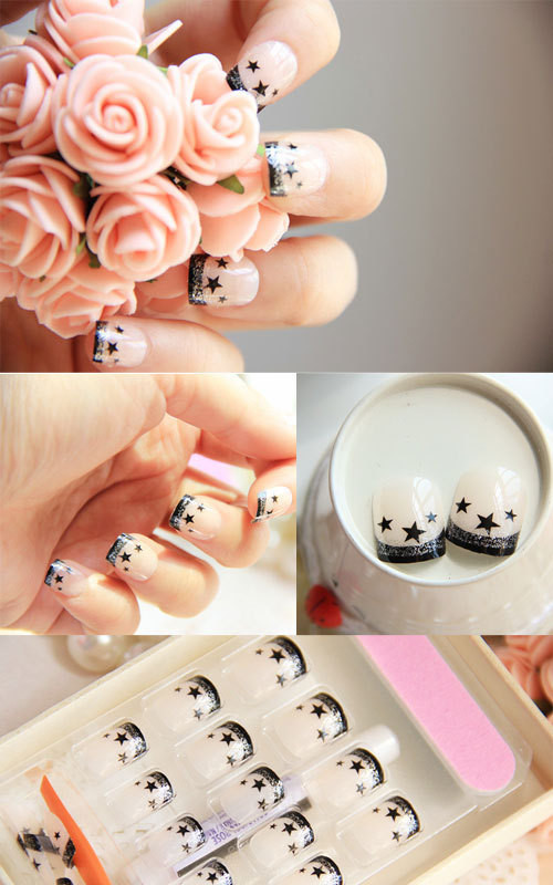 Không quá cầu kỳ mà hiệu quả với màu hồng nhạt cùng những đường trang trí màu đen, kiểu dáng phù hợp cho những bạn thích đơn giản. Xem thêm: Ngày cưới, bạn nên sơn móng tay thế nào? Không quá cầu kỳ mà hiệu quả với màu hồng nhạt cùng những đường trang trí màu đen, kiểu dáng phù hợp cho những bạn thích đơn giản. Xem thêm: Ngày cưới, bạn nên sơn móng tay thế nào?