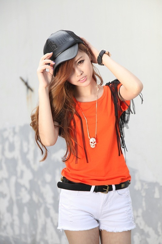 Chỉ cần thêm những đường rua trên tay áo cũng đã khiến hình ảnh của bạn thay đổi hơn rất nhiều. Xem thêm: Điệu-đẹp-thanh lịch: sơ mi thời trang Zara Chỉ cần thêm những đường rua trên tay áo cũng đã khiến hình ảnh của bạn thay đổi hơn rất nhiều. Xem thêm: Điệu-đẹp-thanh lịch: sơ mi thời trang Zara