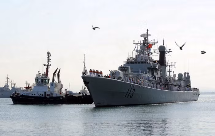 Con tàu thứ nhất Cáp Nhĩ Tân (số hiệu 112) hiện đang là Soái hạm của hạm đội mạnh nhất Hải quân Trung Quốc, Hạm đội Bắc Hải thì được biên chế vào Hải quân nước này từ năm 1993.